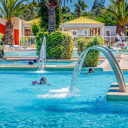 Camping L'Oasis Et California Hotel Le Barcares Exterior photo